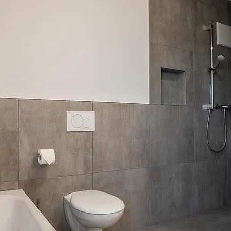 Feel Good Homes, Modern Design, Ruhig, Zentral, Grosse Terrasse Apartment *