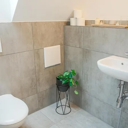 Feel Good Homes, Modern Design, Ruhig, Zentral, Grosse Terrasse